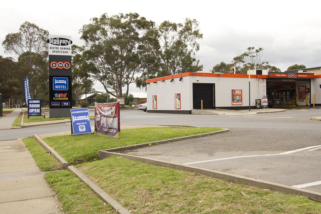Nightcap At Playford Tavern Elizabeth Exterior foto
