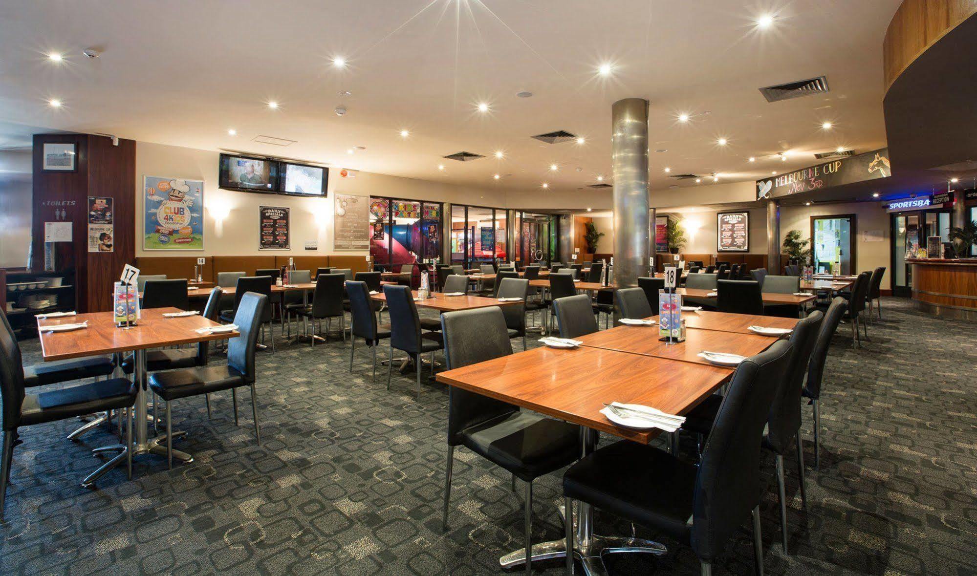 Nightcap At Playford Tavern Elizabeth Exterior foto