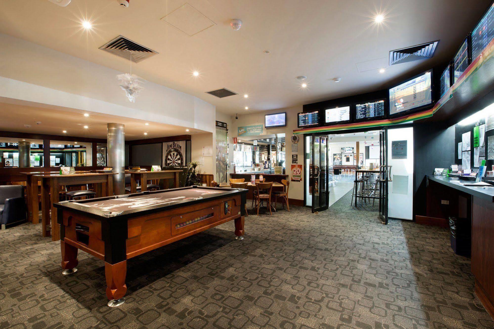 Nightcap At Playford Tavern Elizabeth Exterior foto